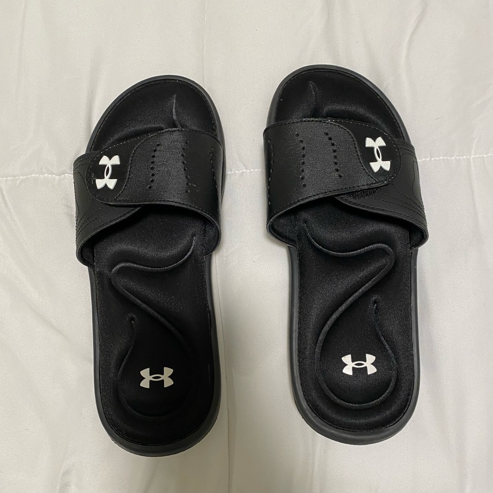 Black under armor slides